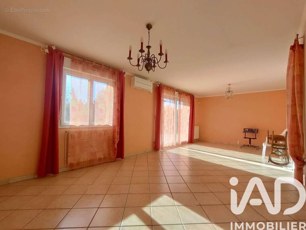 Photo 3 - Maison à LA RIVIERE-DE-CORPS