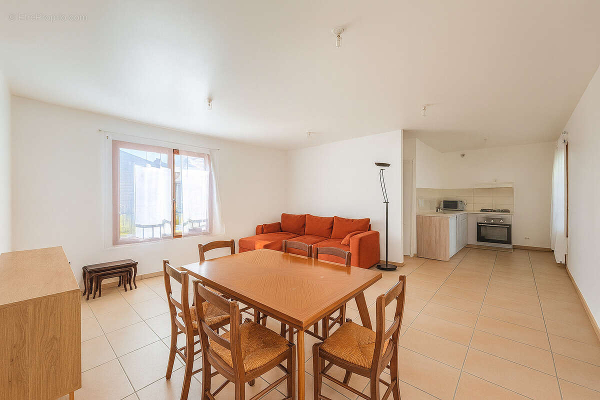 Maison à COMBS-LA-VILLE