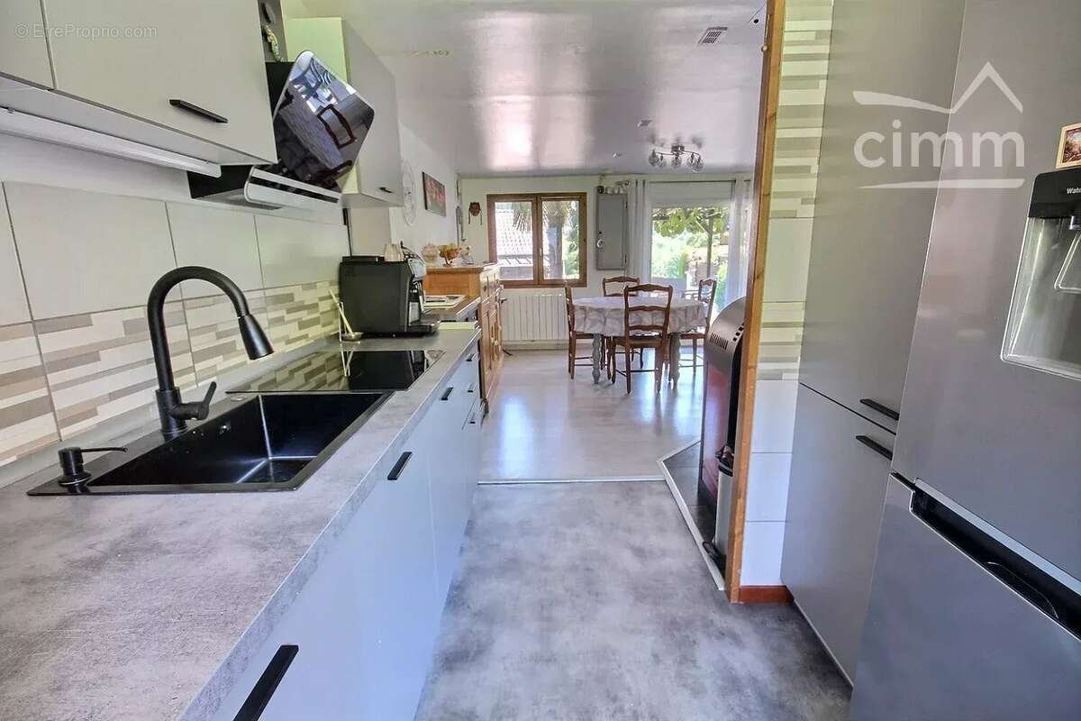 A vendre maison mitoyenne t3/4 102 m2 la rochette 73110 - photo 9