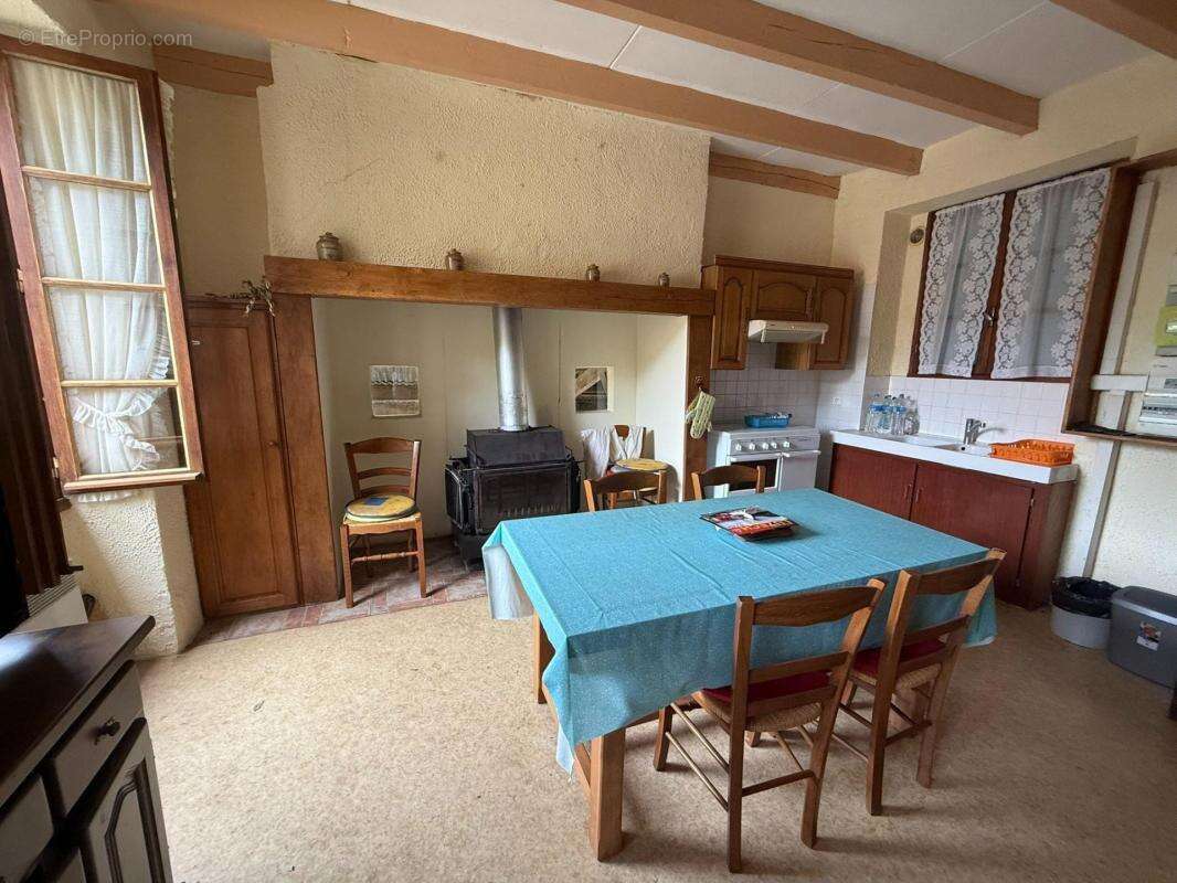 Un petit joyau d'authenticité au cœur d'un village tranquille pour passer de bons moments en famille ou entre amis - photo 3