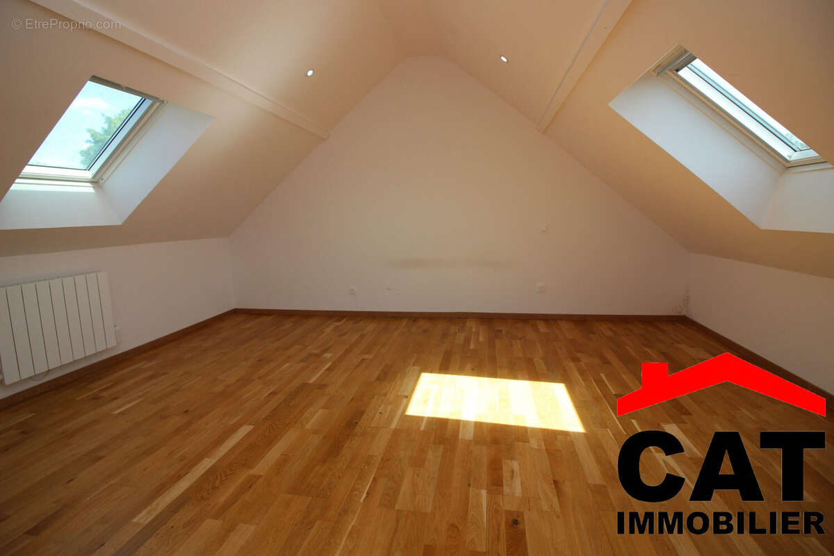 Maison à VERNOU-LA-CELLE-SUR-SEINE