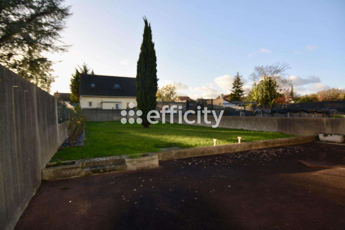 Maison à VILLENEUVE-LE-ROI