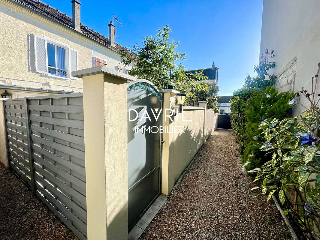 Maison à CONFLANS-SAINTE-HONORINE