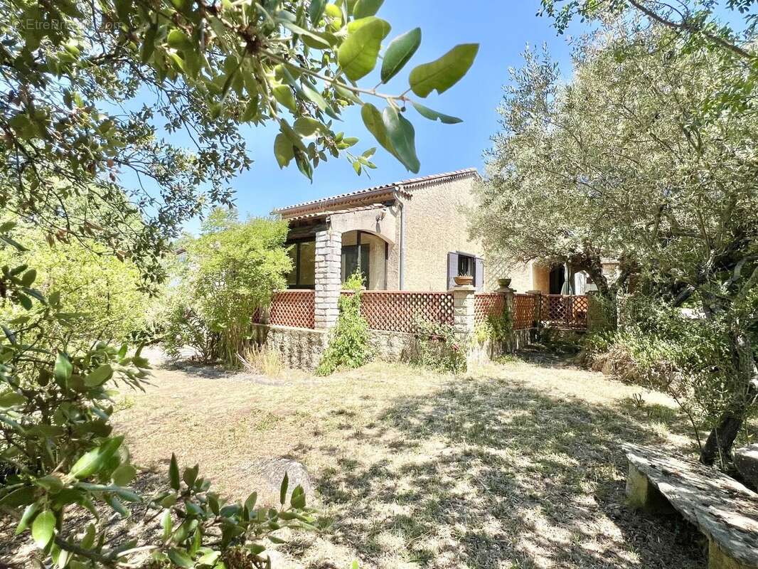 Maison à CAMPS-LA-SOURCE