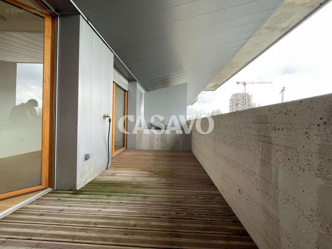 Appartement à L'ILE-SAINT-DENIS