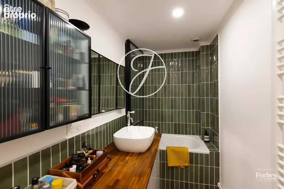 Paris 18e - JULES JOFFRIN / RUE HERMEL - Appartement - 3 pièces - 61.15m² Carrez - 2 chambres - Balcon - photo 15
