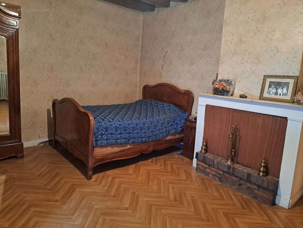 Maison à SAINT-CALAIS