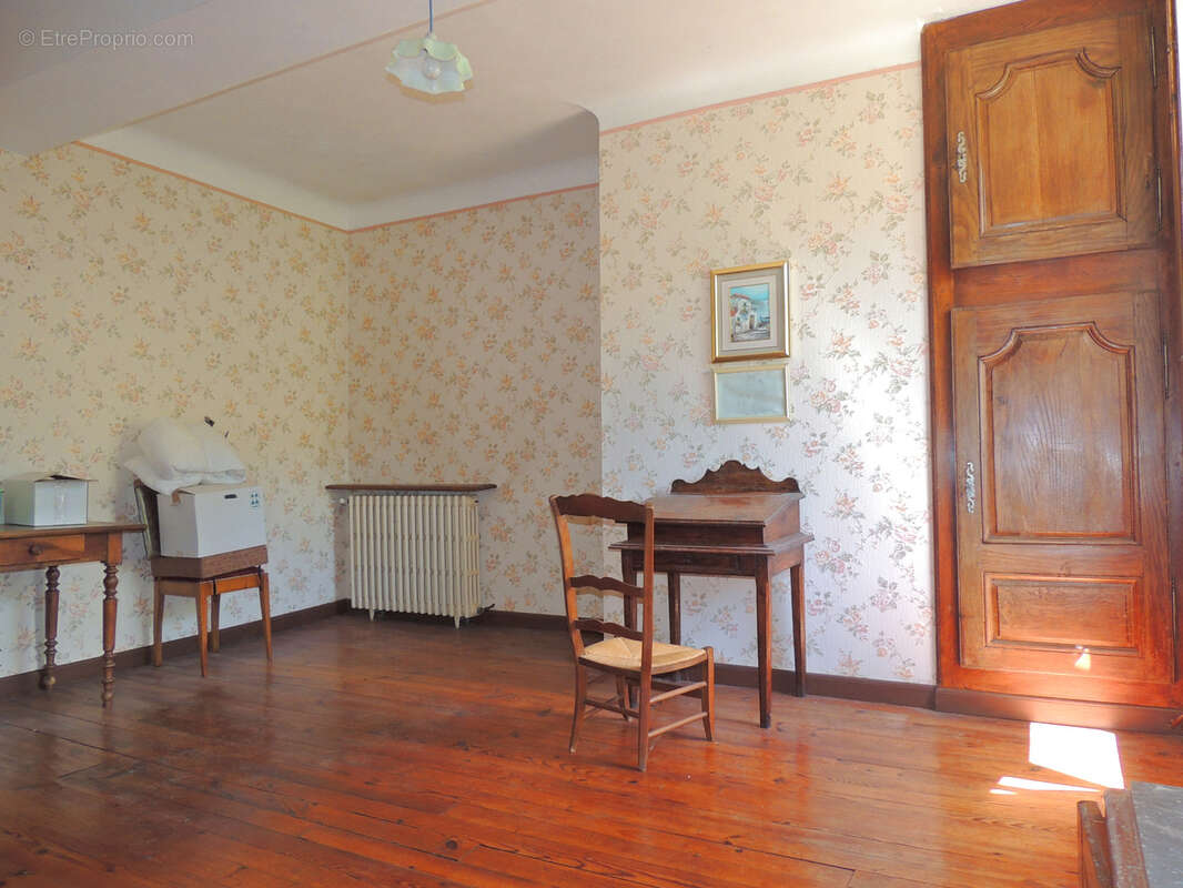 Maison à CASTAGNEDE