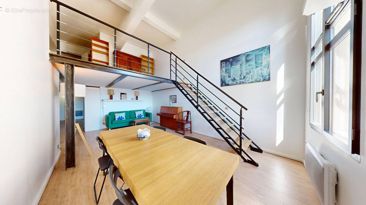 Appartement à AUBERVILLIERS