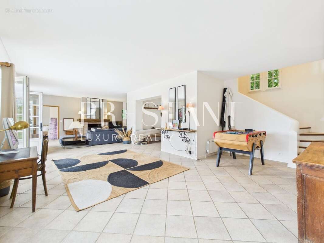 A vendre, Maison de charme 5 chambres vue dominante - photo 21