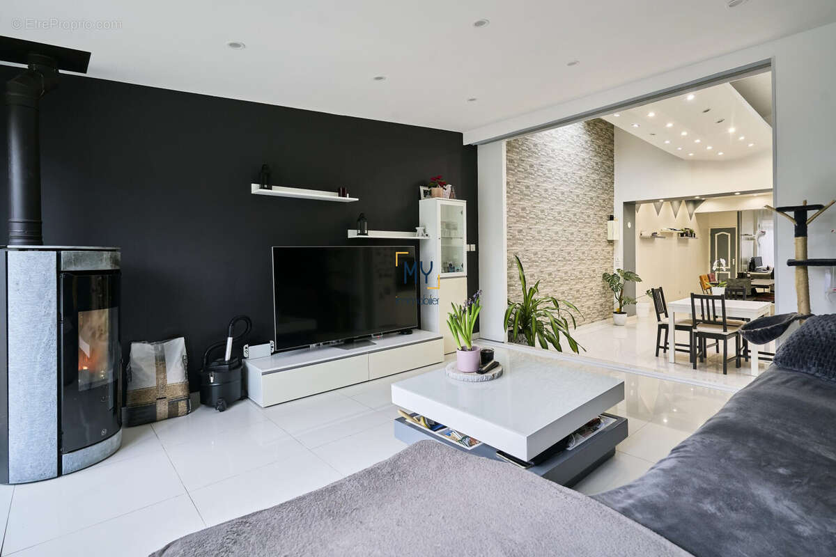 SALON - Maison à vendre - 5 pièces - 120 m² - Roubaix - Maison à ROUBAIX