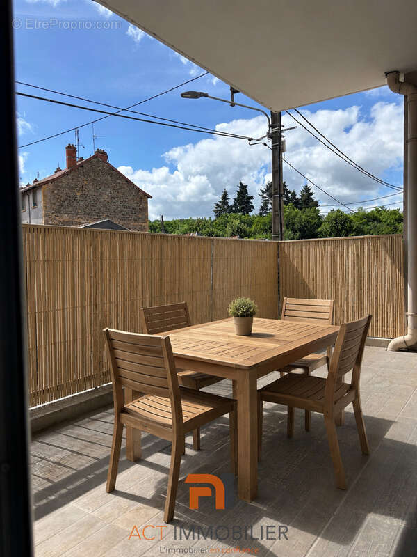 Appartement à L'ARBRESLE