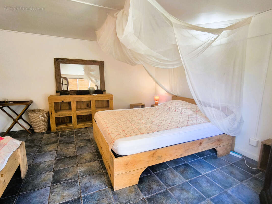 Maison à SAINTE-ANNE