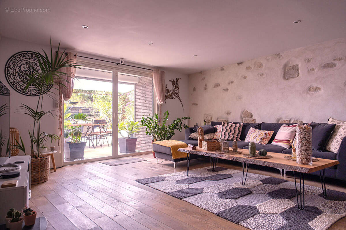 Appartement à ROCBARON