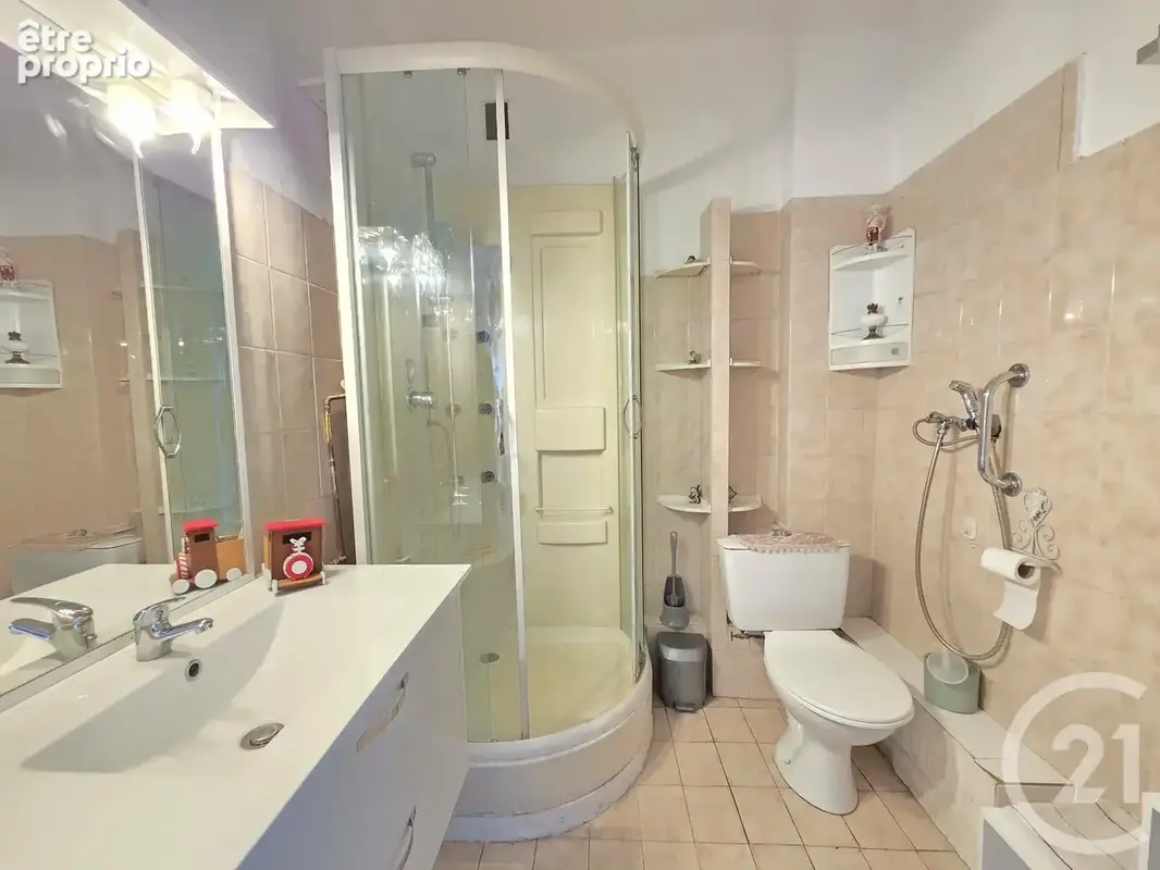 Appartement 5 pièces 85 m² à vendre à Toulon (83000) - photo 11