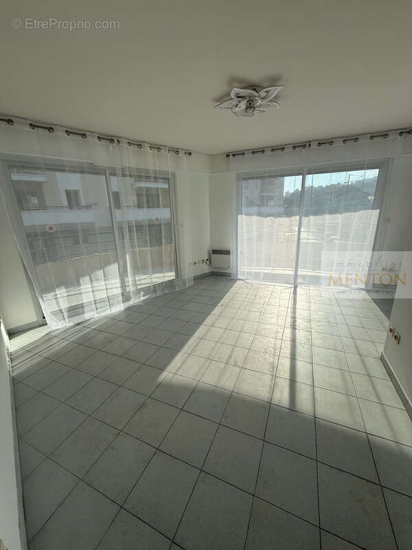 Appartement à MENTON