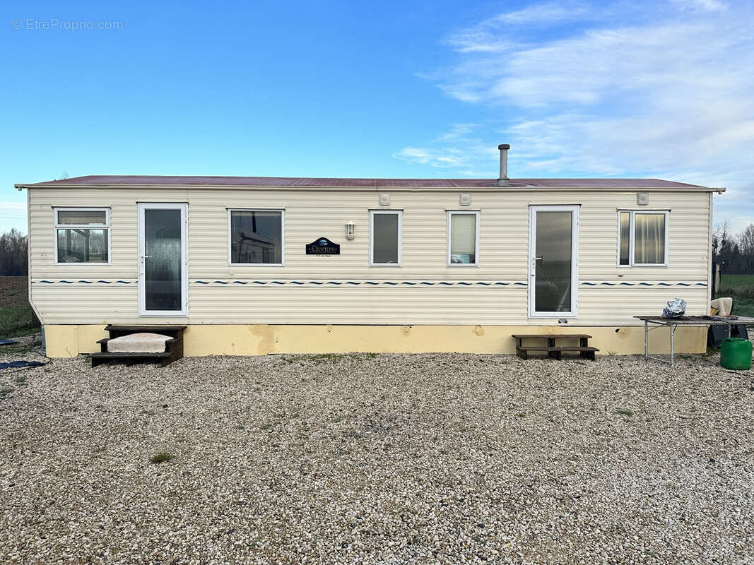 Terrain à BRAY-SUR-SEINE