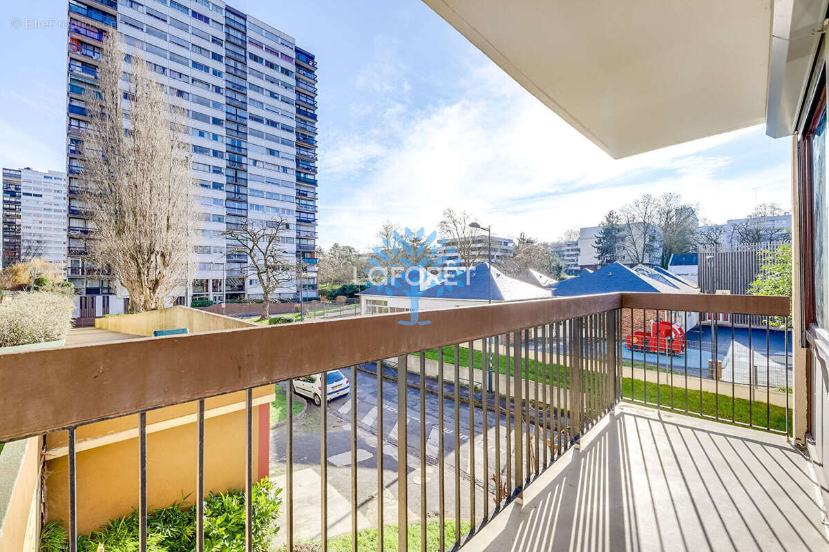 Appartement à FONTENAY-SOUS-BOIS