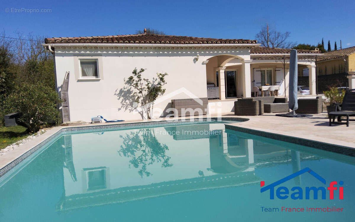 Maison à SAINT-JULIEN-DE-CASSAGNAS