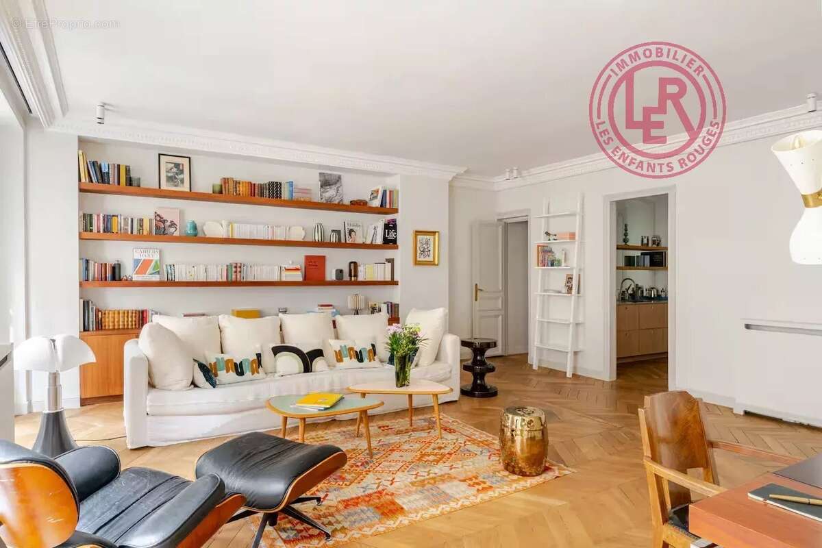 Appartement à PARIS-4E