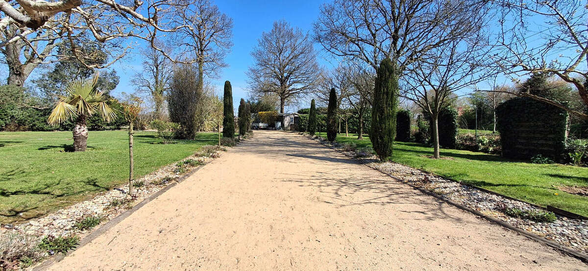 Maison à LE GIROUARD