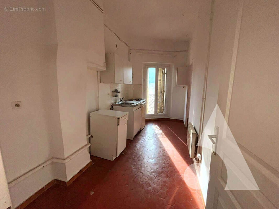 Appartement à SALERNES