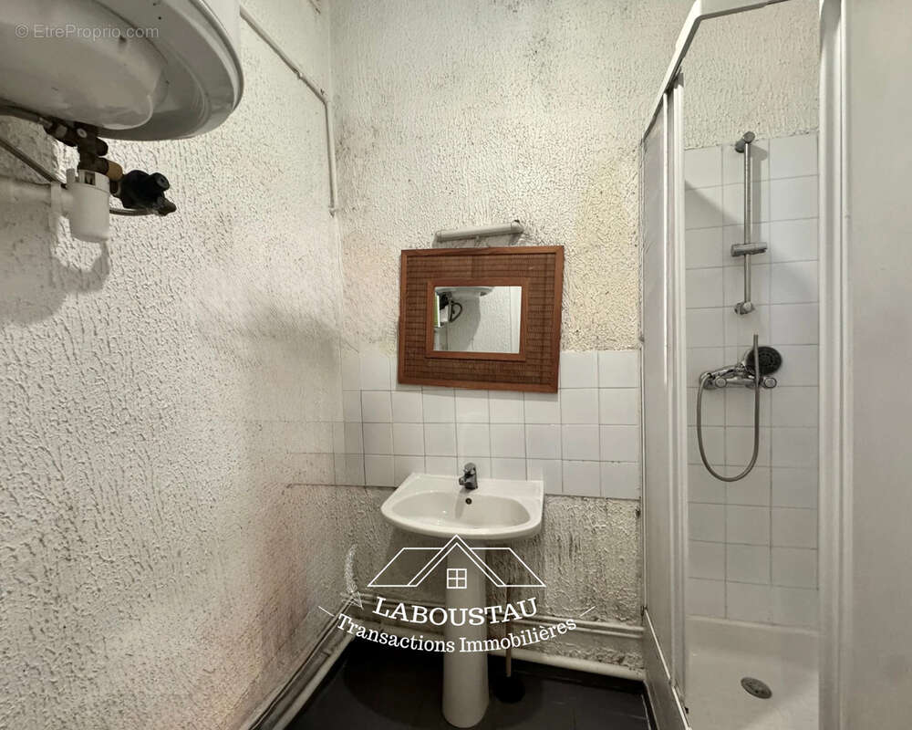 Appartement à MARSEILLE-3E