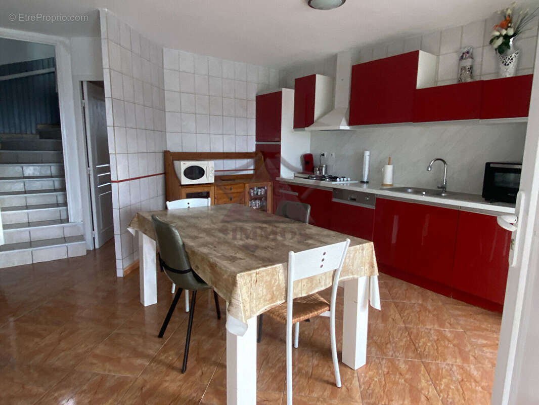 Maison avec parking - Rousson - photo 2