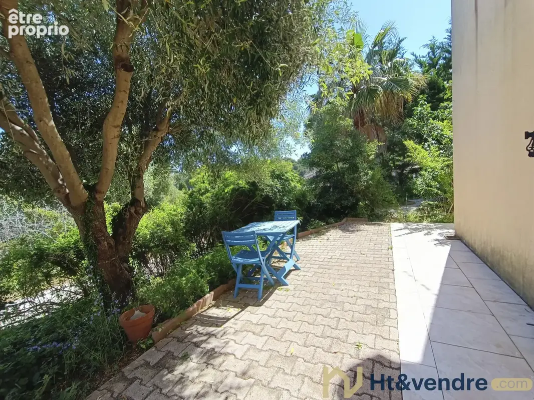 GIENS   Maison au calme, grand jardin, terrasses et vue mer - photo 19
