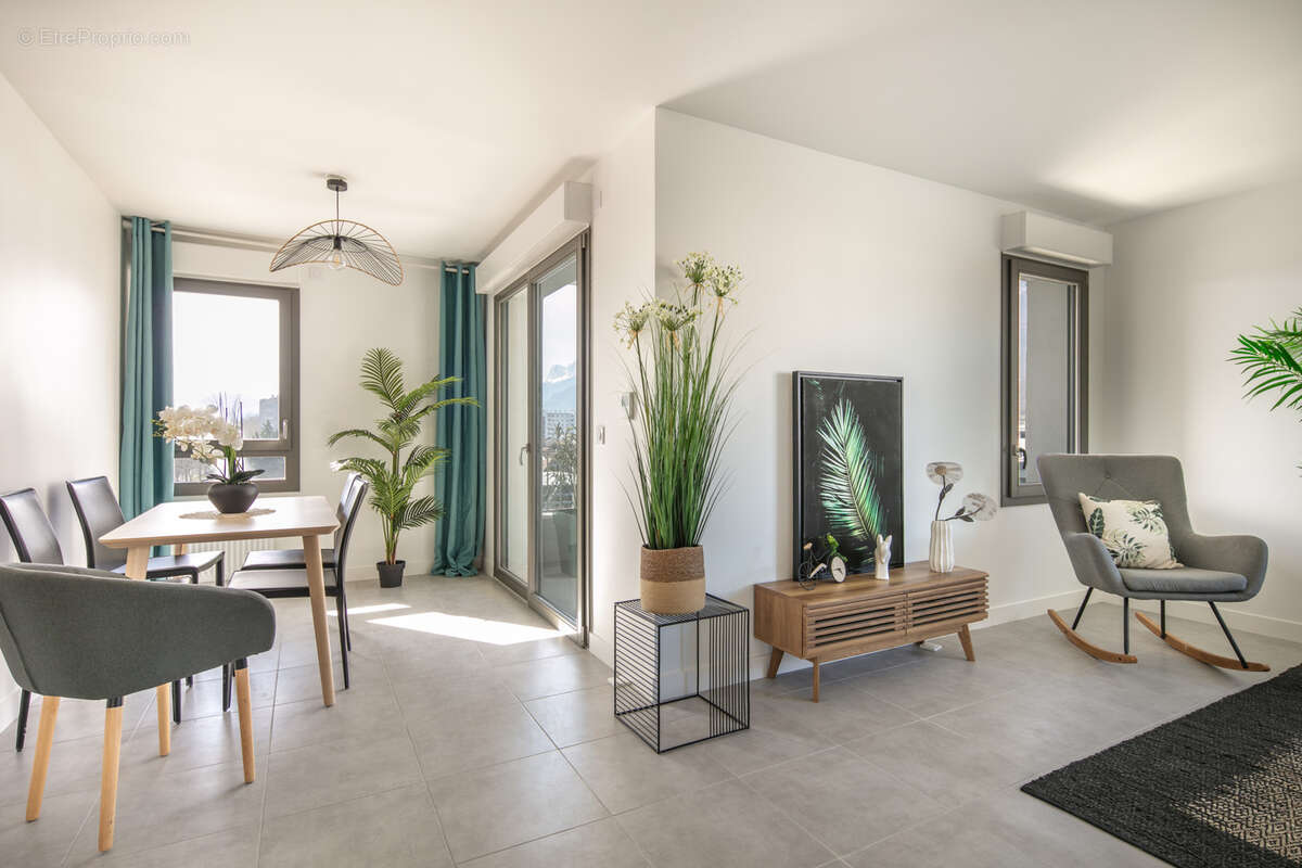 Appartement à LE PONT-DE-CLAIX