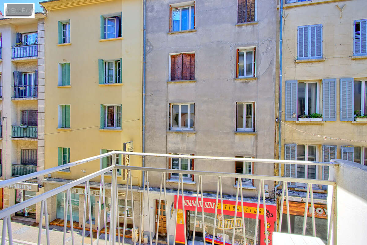 TOULON, Centre-Ville (rue Jean Jaurès) bureaux de 47m2 + cave - photo 7