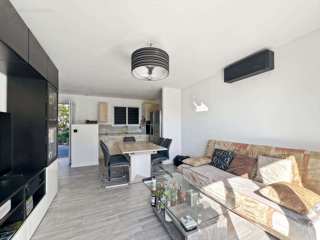 Appartement À Vendre T2 40M² TERRASSE 60M² - photo 6