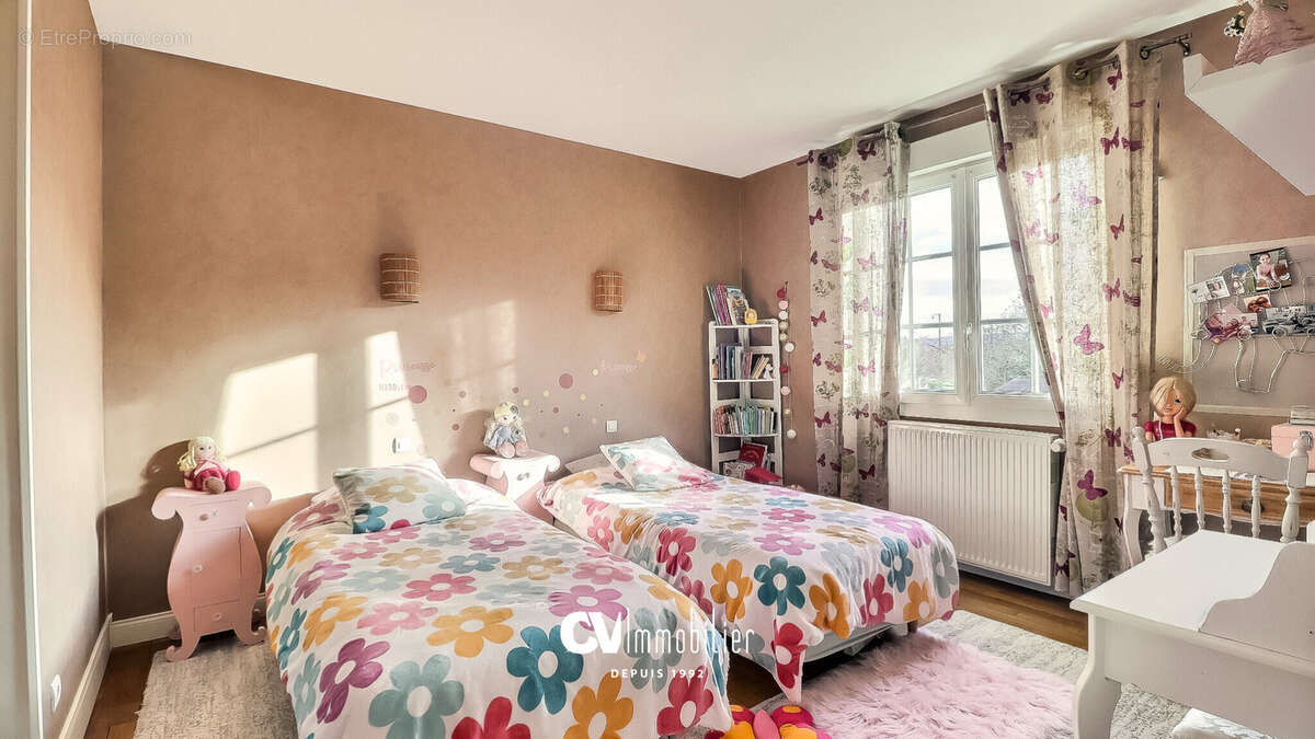 Maison à SAINT-PIERRE-DU-VAUVRAY