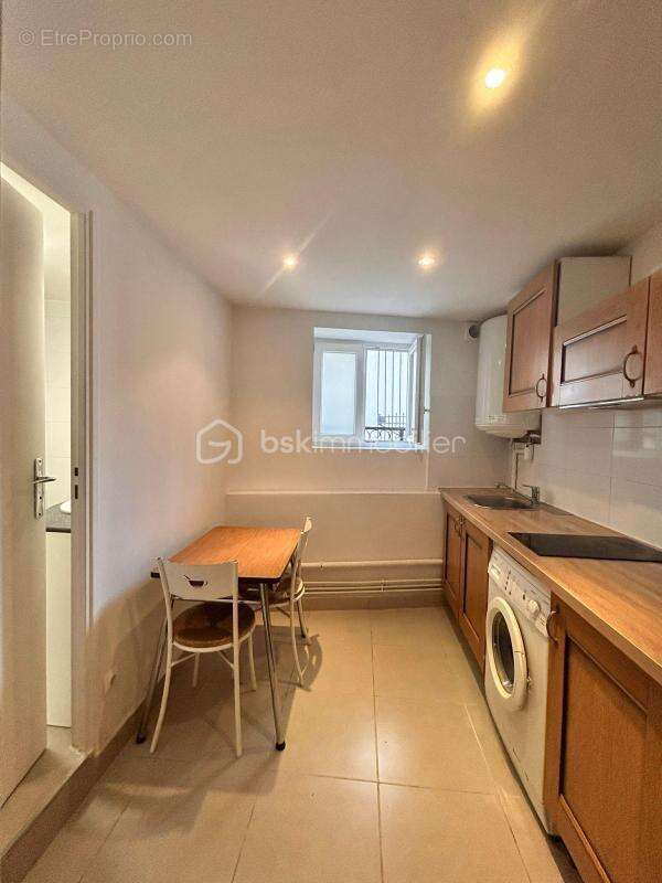 Un refuge urbain atypique : 28,30 m² de calme absolu - photo 8