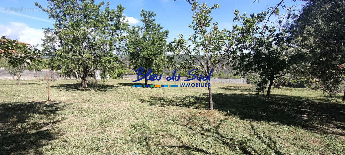 Terrain à RIA-SIRACH