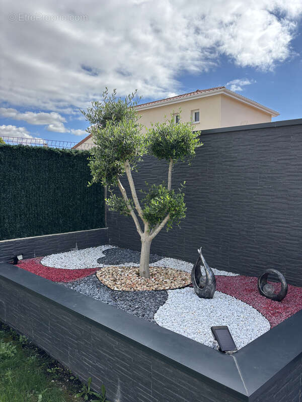 Maison à LIVRON-SUR-DROME