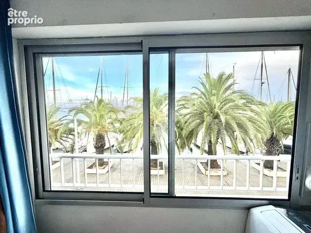 Gruissan, vue Mer et Port, T1 bis de 27 m² - photo 7