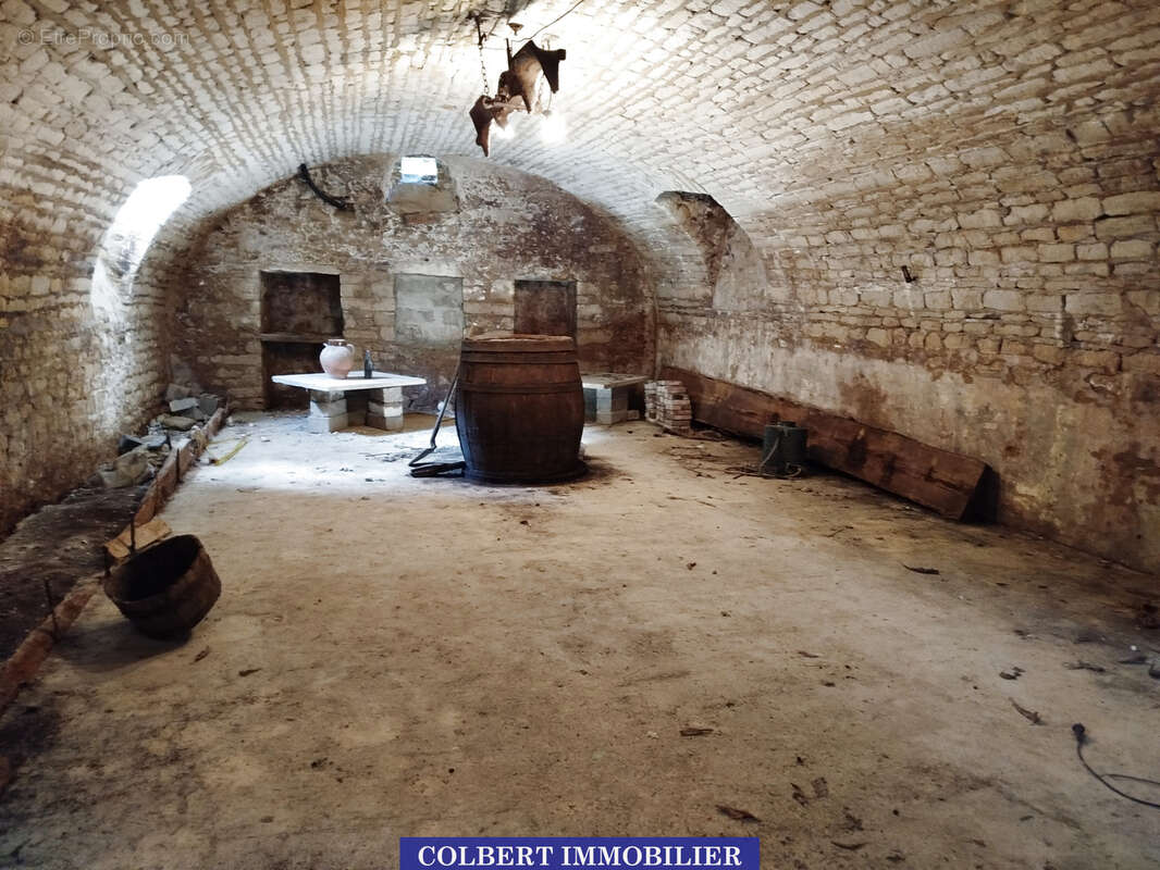 Maison rénovée avec dépendances exceptionnelles   Un bien rare aux multiples possibilités - photo 13