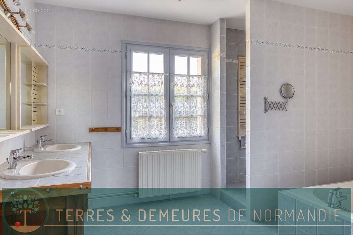 Maison familiale de style normand  218 m², parc arboré, verger et pâture  Proche de Rouen. - photo 7