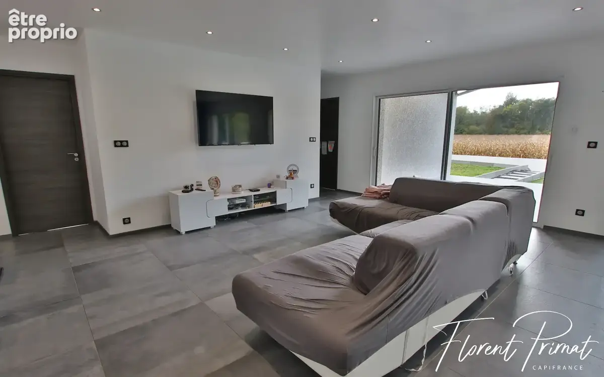 Maison à vendre 5 pièces CULOZ (01) - photo 3