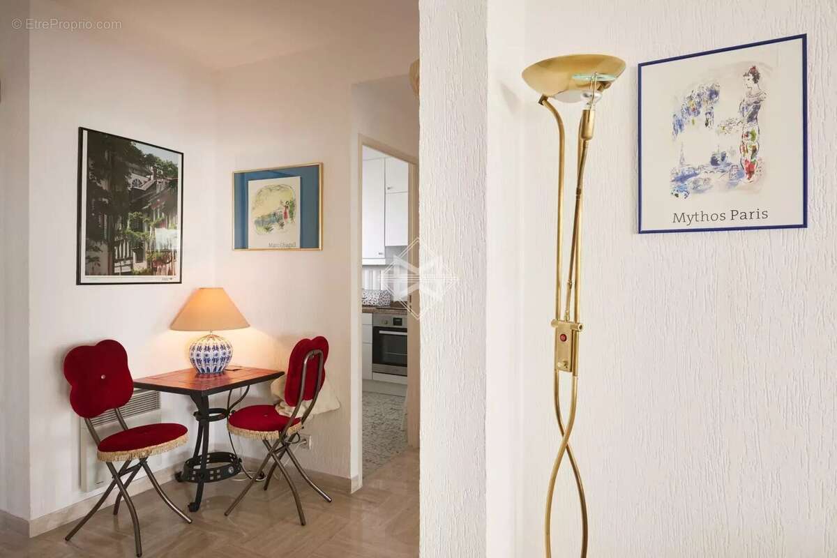 Appartement à VILLENEUVE-LOUBET