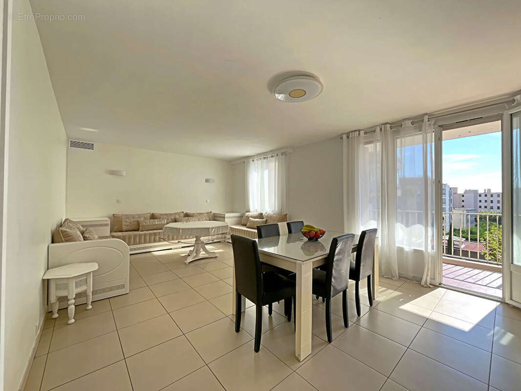 Appartement à SAINT-RAPHAEL