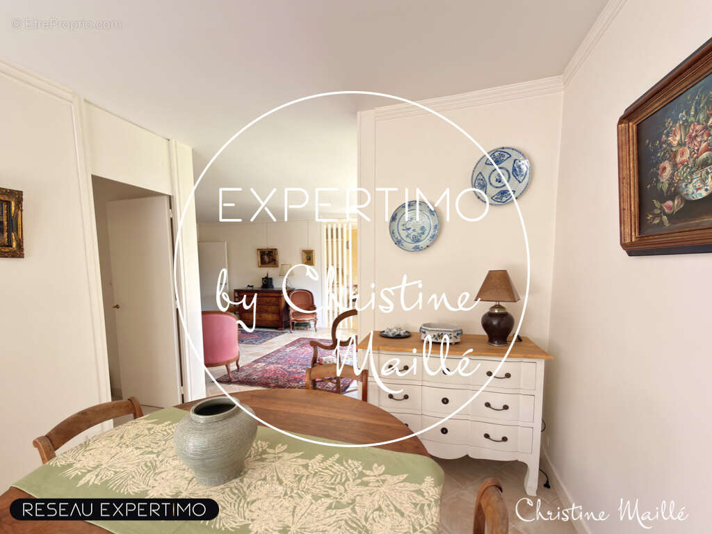 Appartement à VERSAILLES