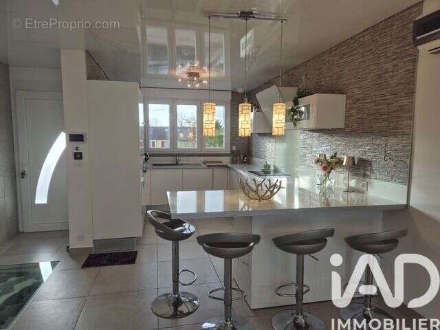 Photo 4 - Maison à SAINT-PARRES-AUX-TERTRES