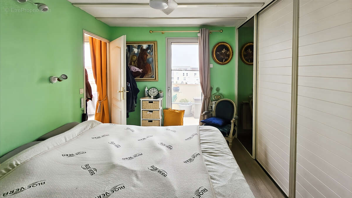 VIAGER OCCUPÉ (H.76 ans), FRÉJUS, 2 pièces + cave Bouquet 49300 € / Rente mensuelle 363 € - photo 7