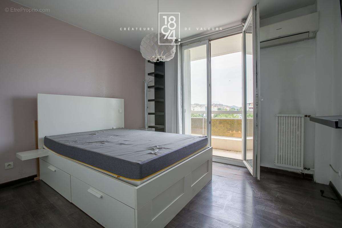 T2 avec balcon, vue sainte victoire, secteur Encagnane - photo 7