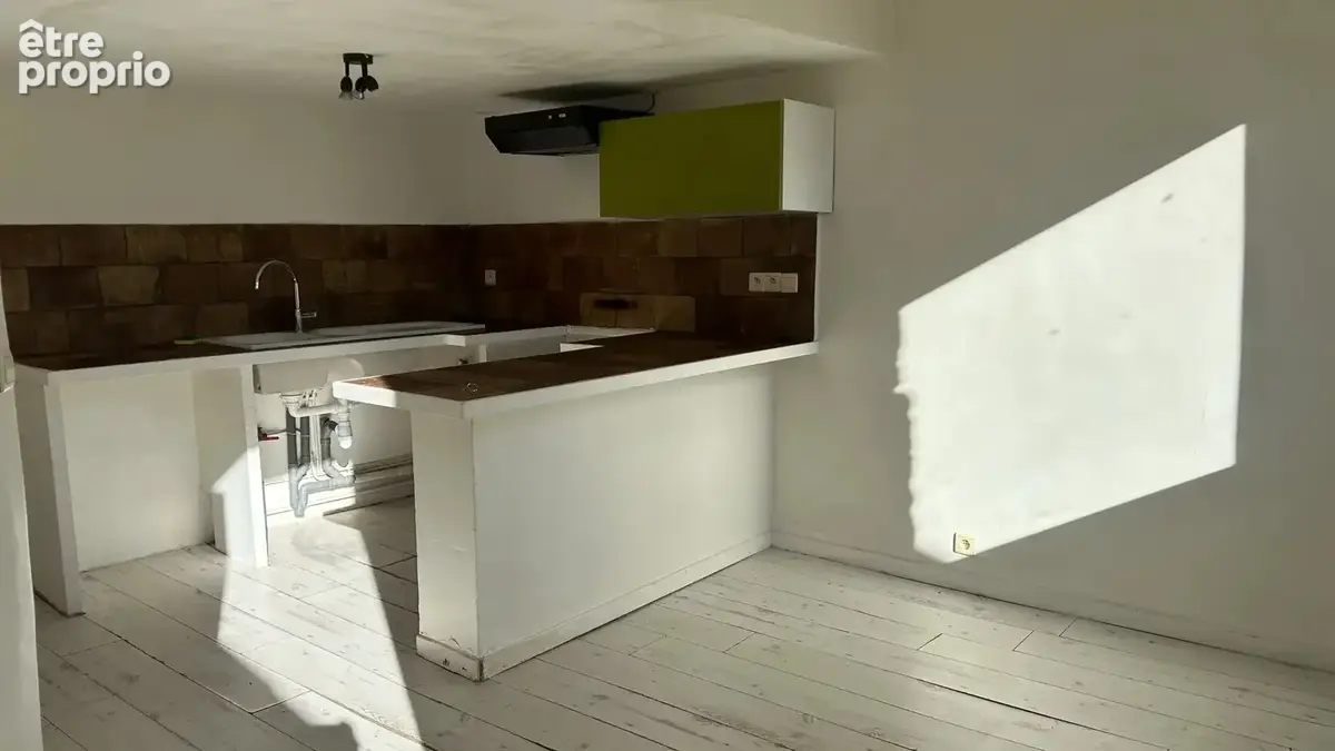 Lambesc - Appartement 98 m² 3 chambres terrasse puit de lumiere - photo 3