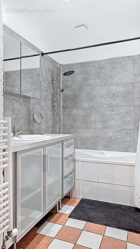 Appartement à LYON-6E