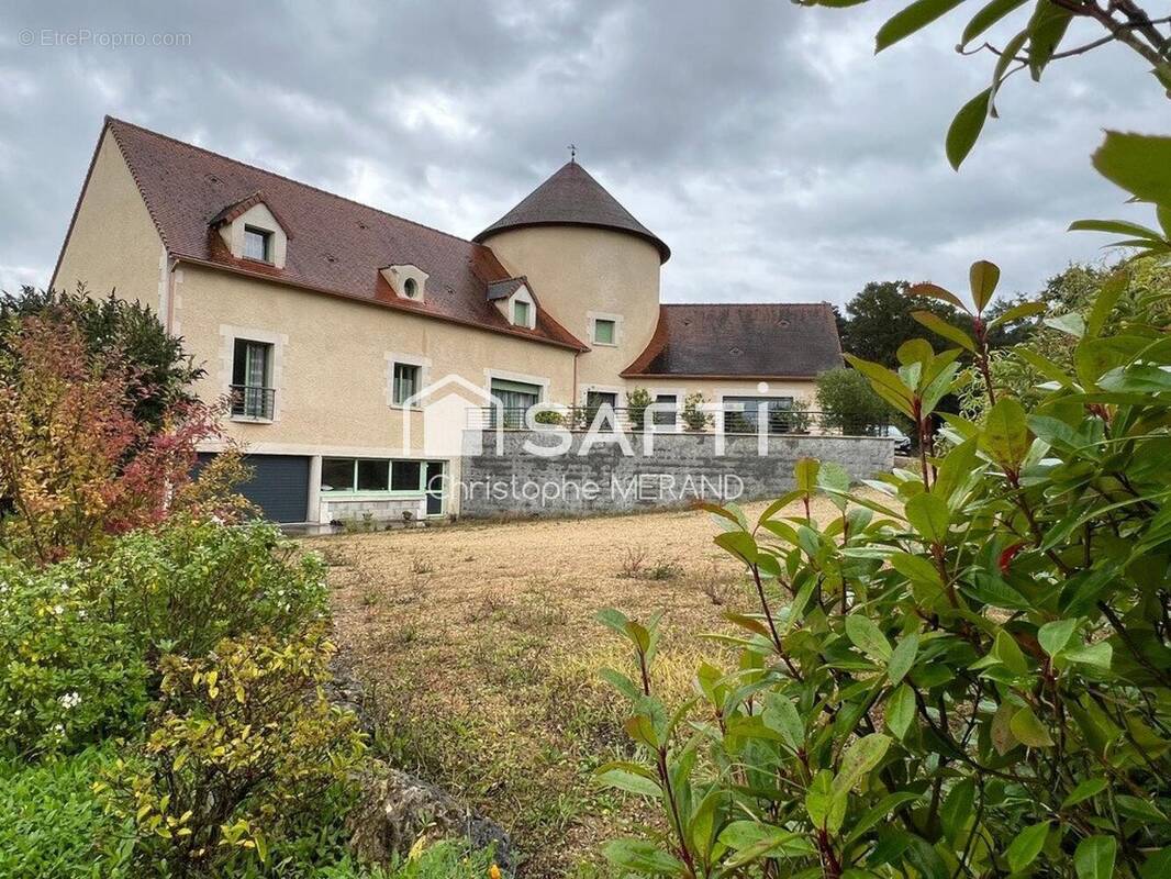 Photo 1 - Maison à CHATELLERAULT
