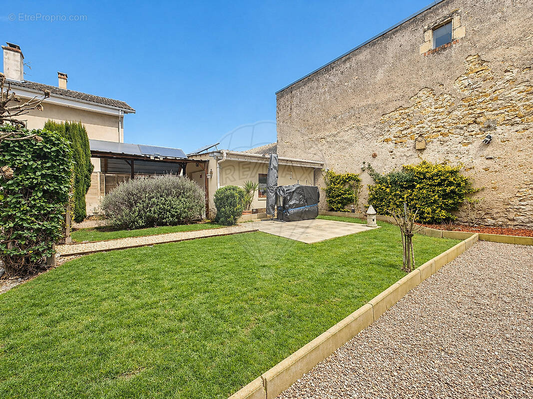 Maison à FOURCHAMBAULT